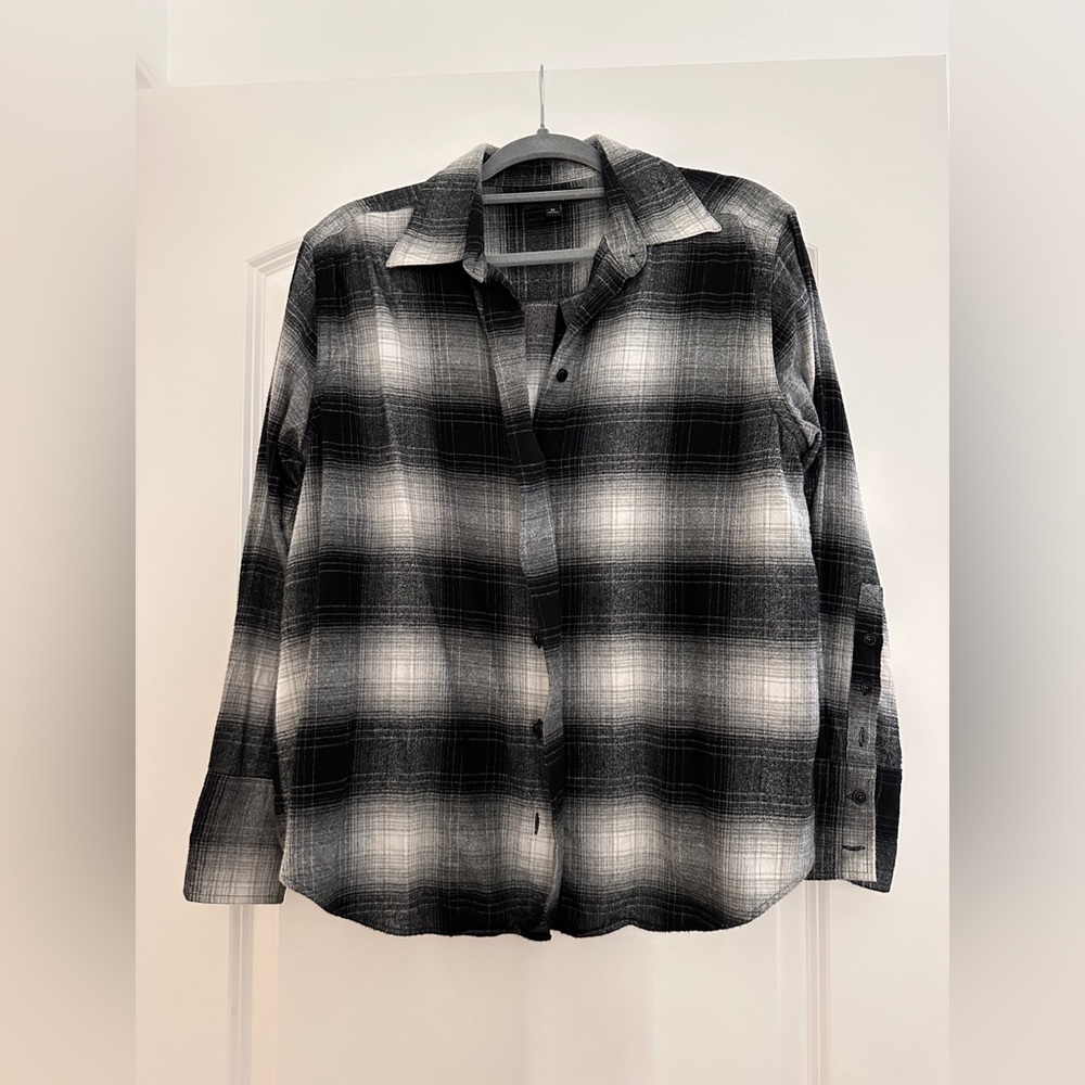 Banana Republic - Black/Grey/White Flannel - Medium